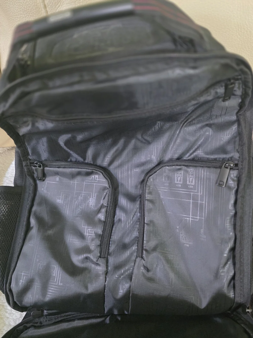 OGIO Airflow Black Laptop Tablet Backpack Multi Compartment